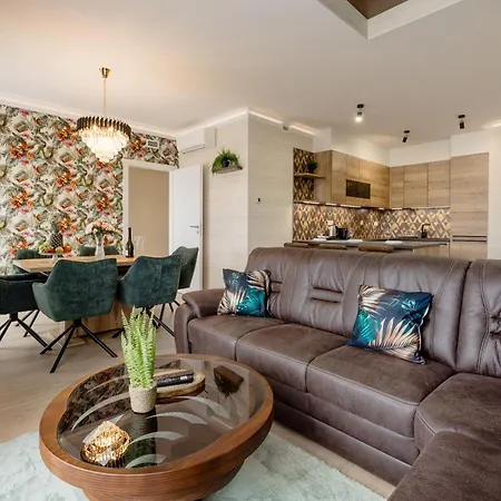 Trainforest Penthouse Residences