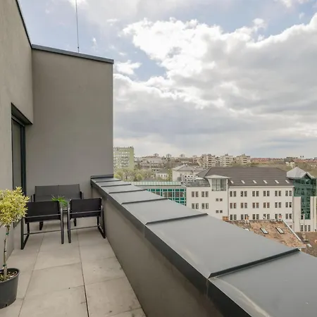 Trainforest Penthouse Residences *