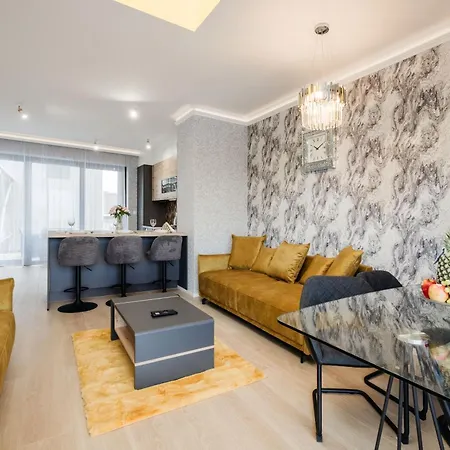 Trainforest Penthouse Residences Apartment Budapest