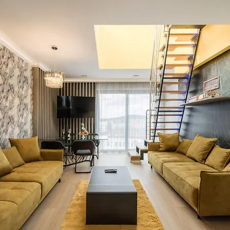 Trainforest Penthouse Residences *