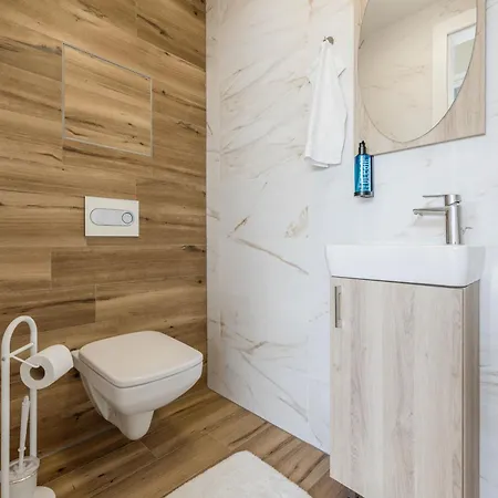 Trainforest Penthouse Residences Apartment