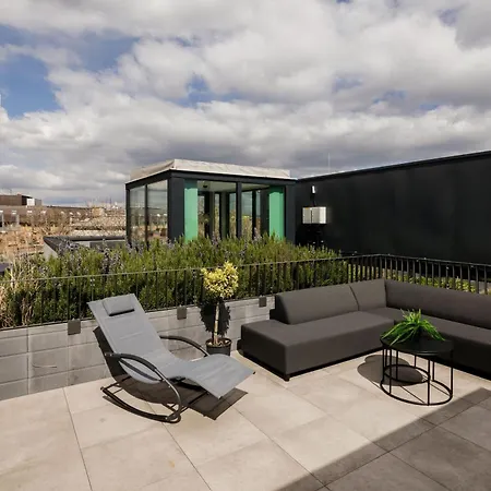 Trainforest Penthouse Residences Apartment