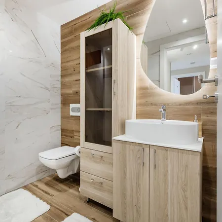Trainforest Penthouse Residences * Budapest