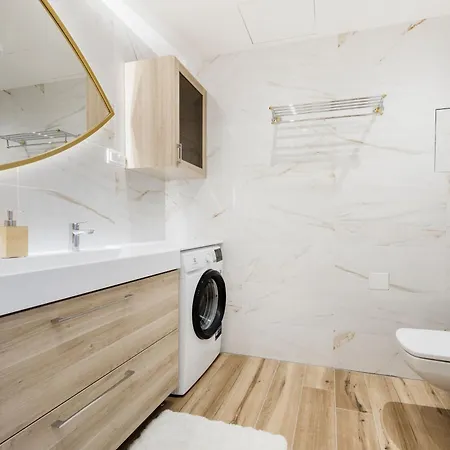 Trainforest Penthouse Residences Budapeşte