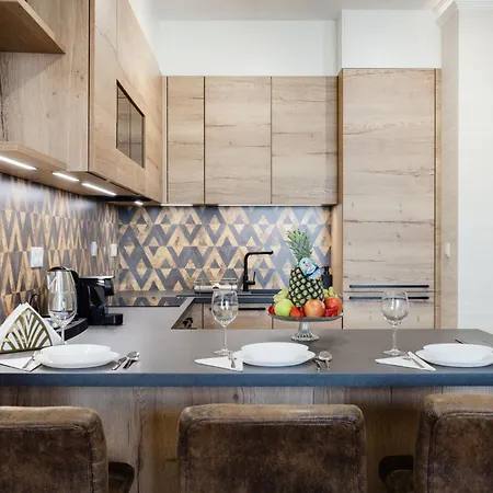 Daire Trainforest Penthouse Residences