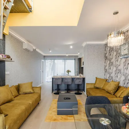 Trainforest Penthouse Residences Budapeşte